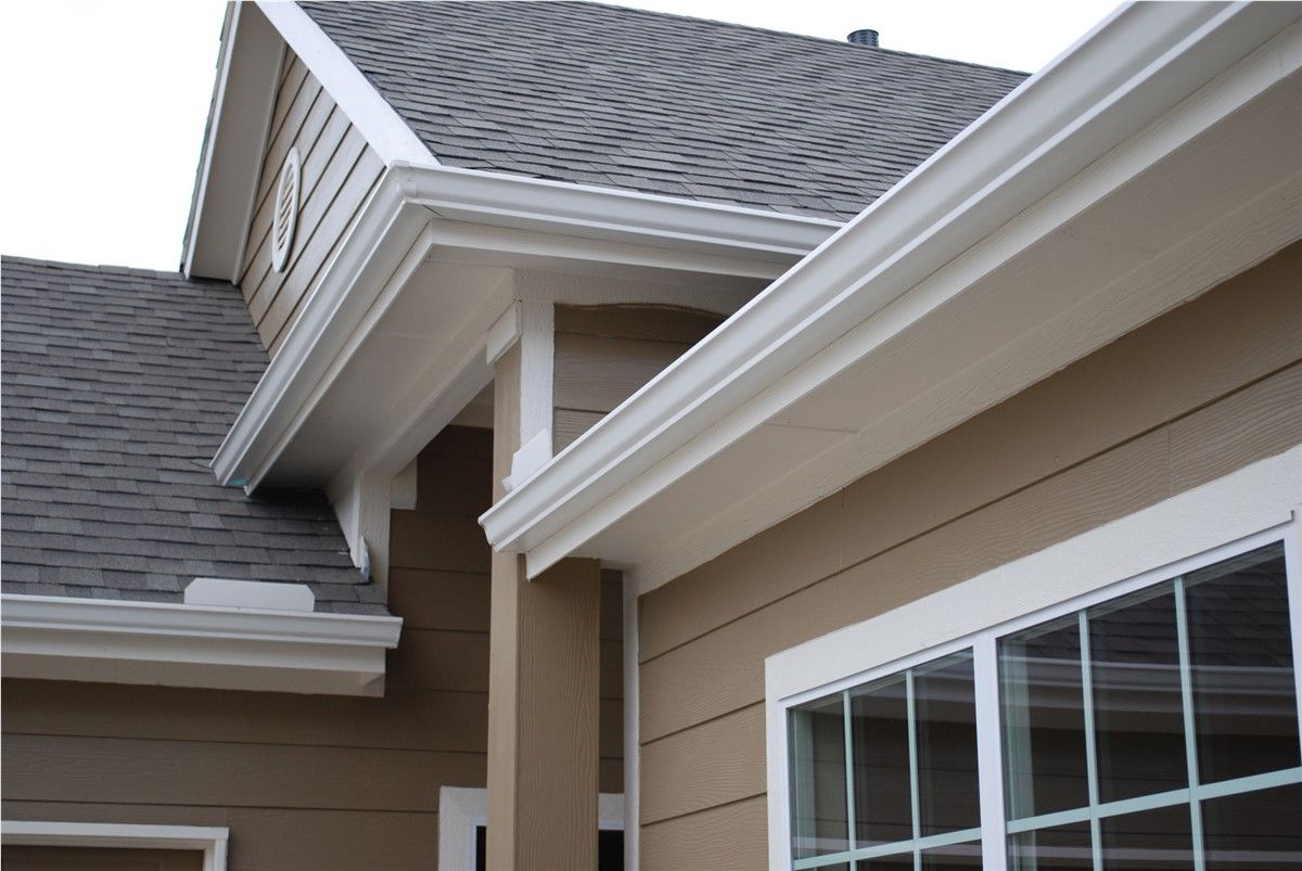 Seamless gutter installation